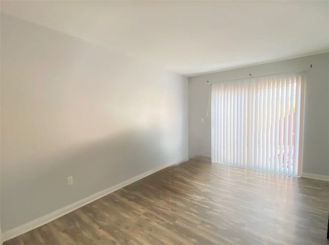 Building Photo - 1265 Olive Tree Ln