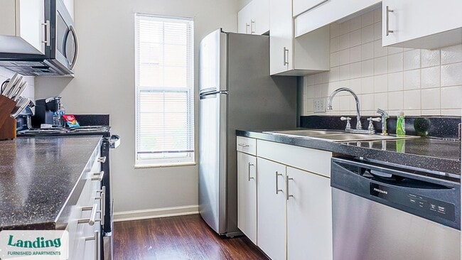 Building Photo - 115 W Monument Ave