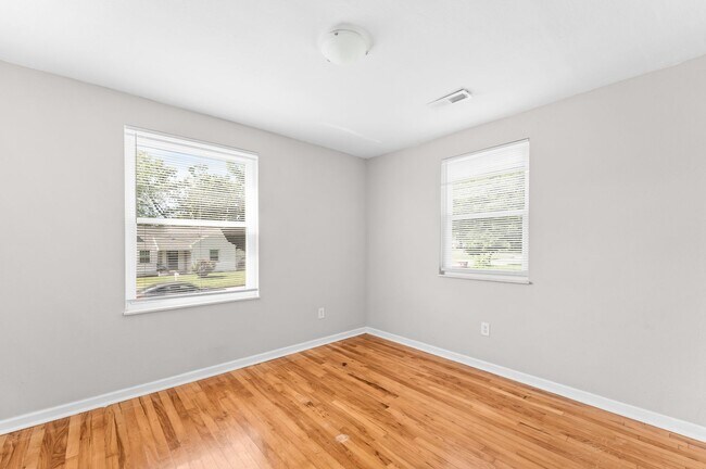 Building Photo - 855 Burroughs Rd