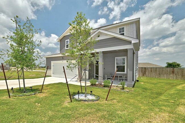 Building Photo - 215 Rubrum Rd