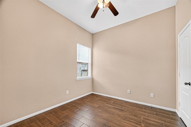 Building Photo - 16007 Hidden Manor Dr