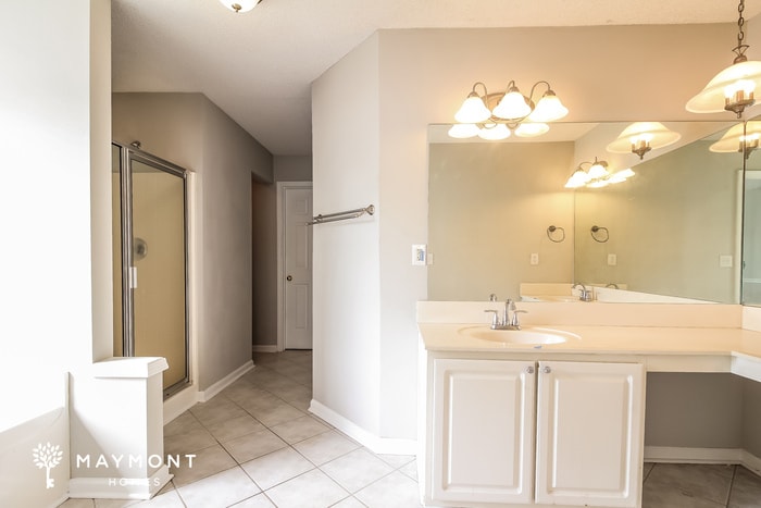 Building Photo - 2 Bottesford Ct