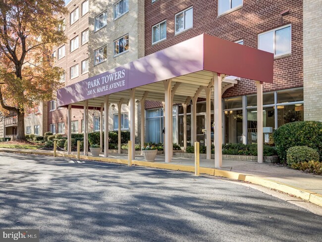 Building Photo - 200 N Maple Ave
