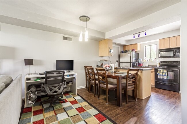 Building Photo - 644 Eastbrooke Ln