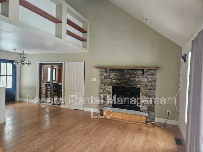 Building Photo - 116 Cheyney Dr