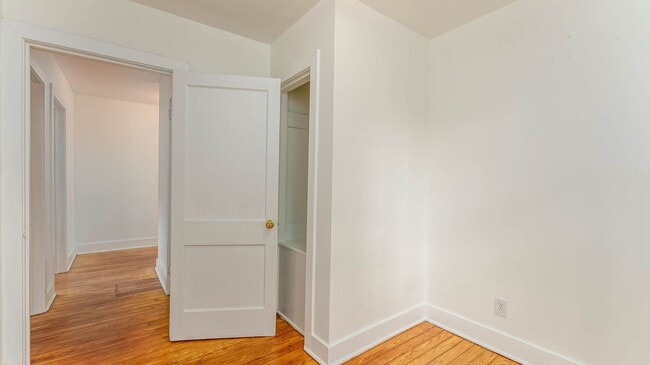 Building Photo - 2 Bedroom 1.5 Bath Townhouse in Wagener Te...