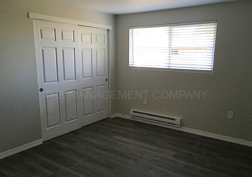 Building Photo - 1949 Alta Dr