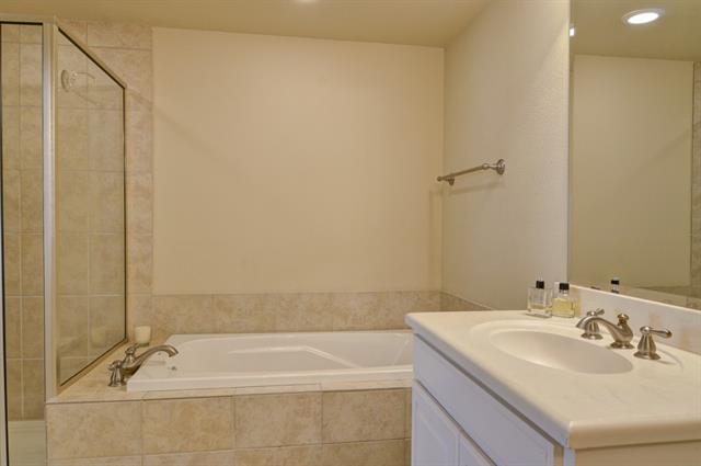 Building Photo - 3117 Rosedale Ave