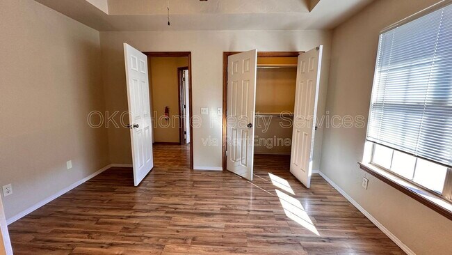 Building Photo - 1306 SW 25th St