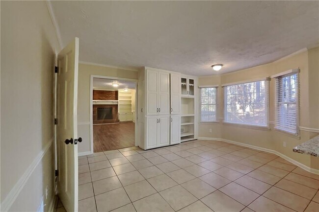 Building Photo - 4510 Trumble Terrace