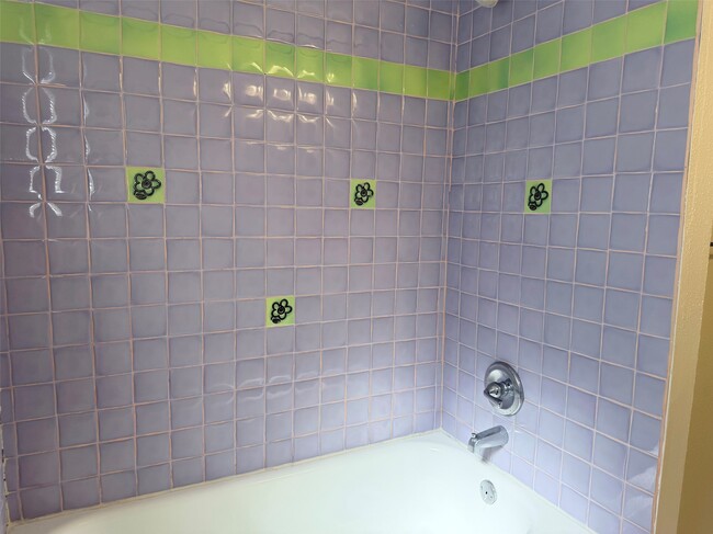 Building Photo - 2222 Sunset Trail