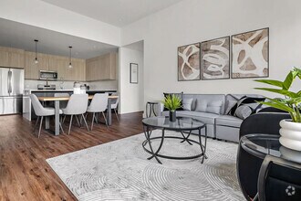 Building Photo - 5515 Humming Bird Ln