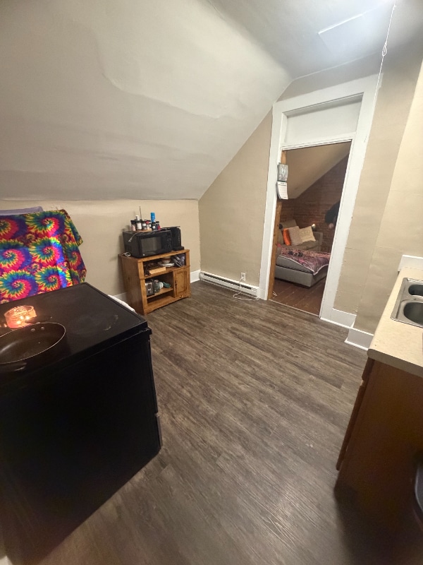 Building Photo - 133 Defiance Ave