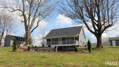 Building Photo - 1008 W Oak St