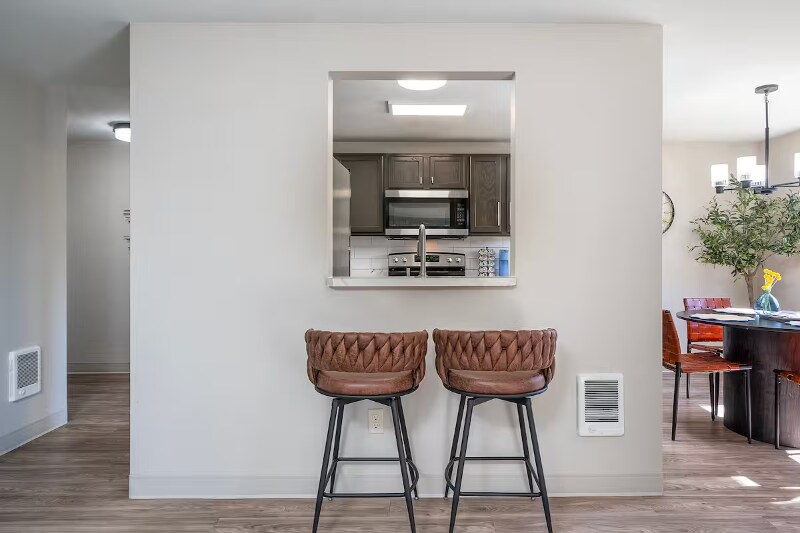 Building Photo - 1430 3rd Ave E