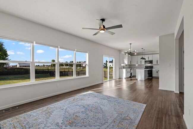Building Photo - Charming 4-Bedroom Home in Prime St. Charl...