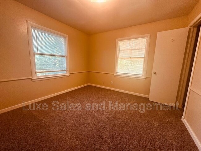 Building Photo - 3134 NW 49th St