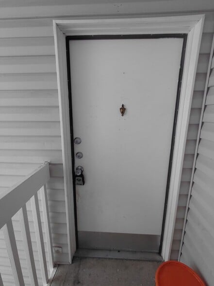 Building Photo - 14433 E Jewell Ave