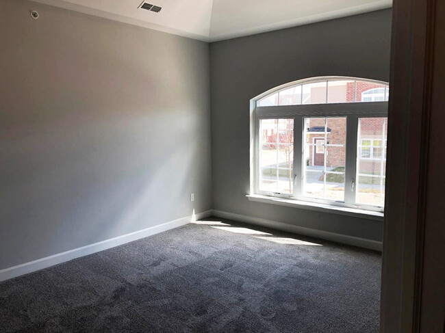 Building Photo - 5535 Arbor Chase Dr