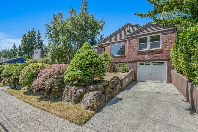 Building Photo - 3bd/1.75ba Seattle House