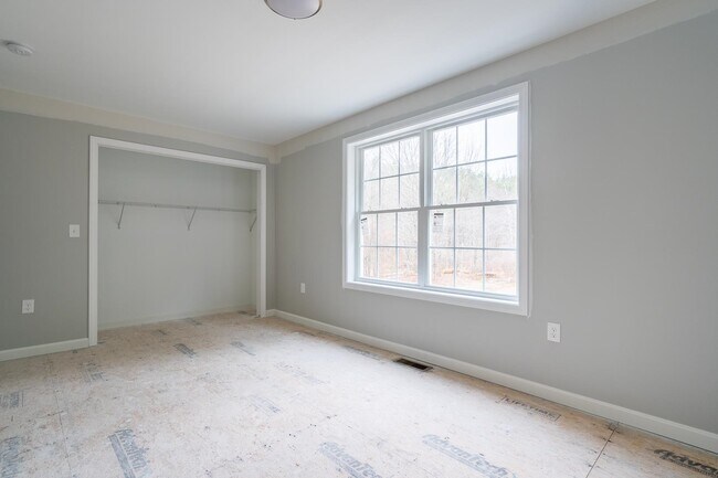 Building Photo - 86 Reservoir Dr