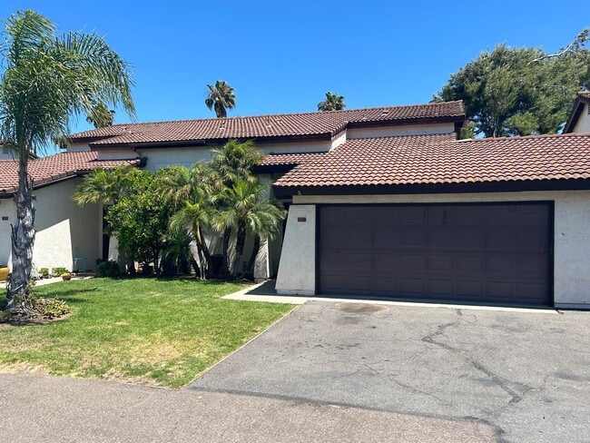 Building Photo - Spacious Newly Remodeled Townhome in Bonsall, CA