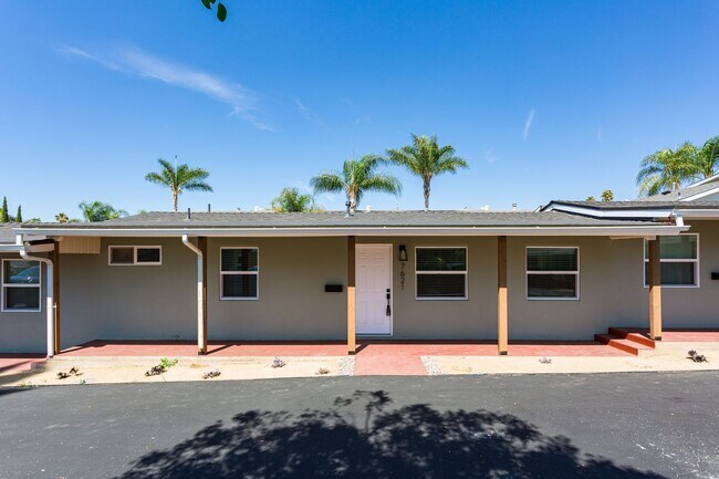 Primary Photo - ~PRICE DROPPED!!~ Spacious 1-BR Unit in La...