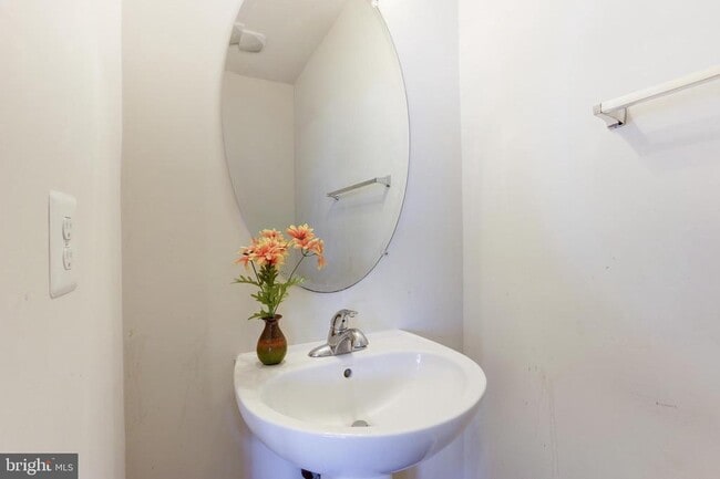 Building Photo - 24690 Capecastle Terrace