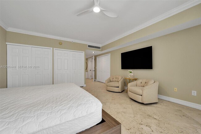 Building Photo - 9559 Collins Ave