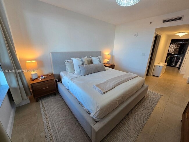 Building Photo - 7350 SW 89th St