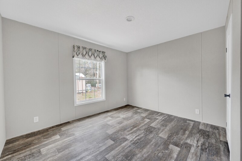 Building Photo - 20 Samaria St
