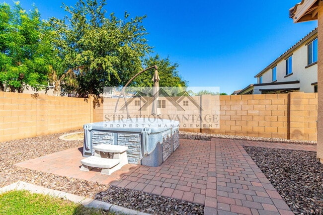 Building Photo - 21004 E Sunset Dr