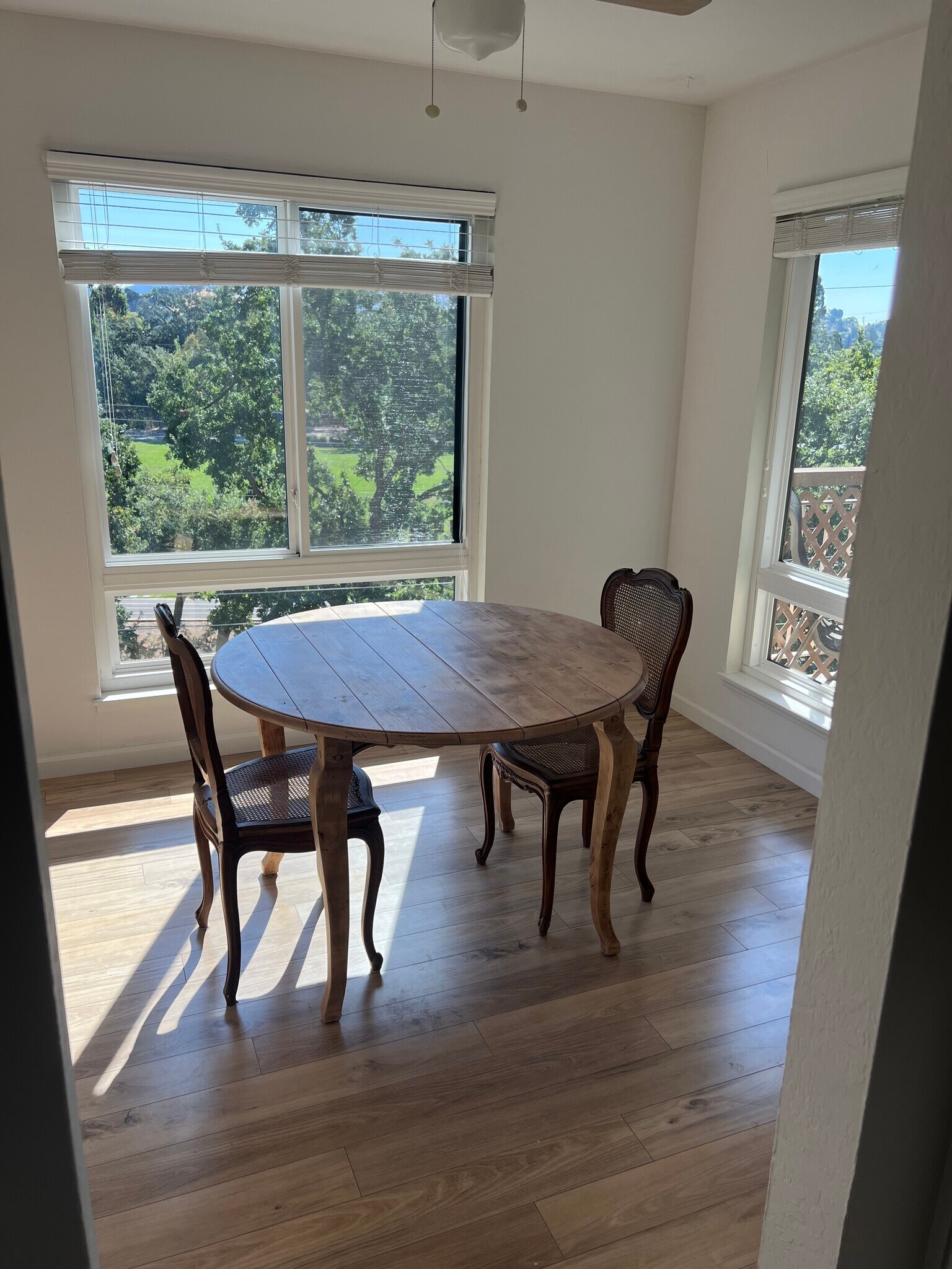 Dining room - 310 N Civic Dr