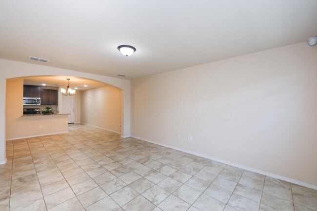 Building Photo - 5609 Montevista Dr
