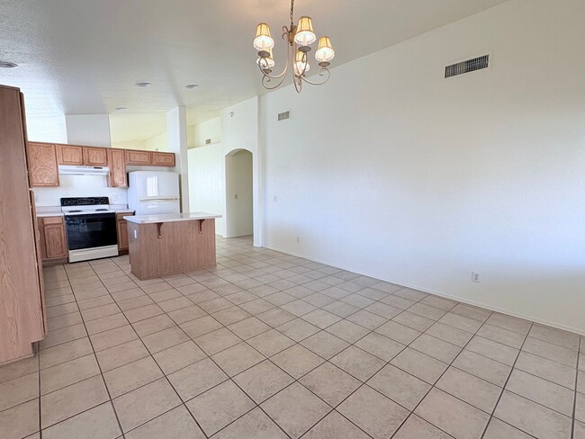 Building Photo - 3 bed/2 bath home on the north west side with garage and fenced yard