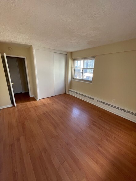 Building Photo - 2101 Chestnut St