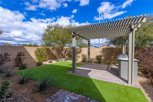 Building Photo - 10016 Silver Comet Ct