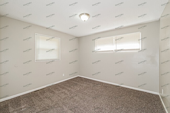 Building Photo - 8506 Crystal Ave