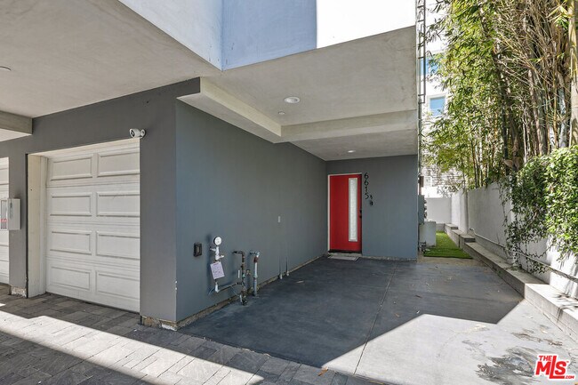 Building Photo - 6611 Leland Way