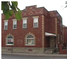 Primary Photo - 987 Parsons Ave