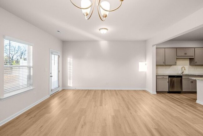 Building Photo - Beautiful Brand New 3 Bedroom 2.5 Bath Townhome in Hickory Glen!