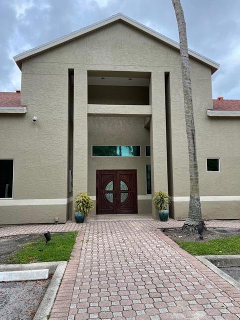 Building Photo - 1740 Palm Cove Blvd