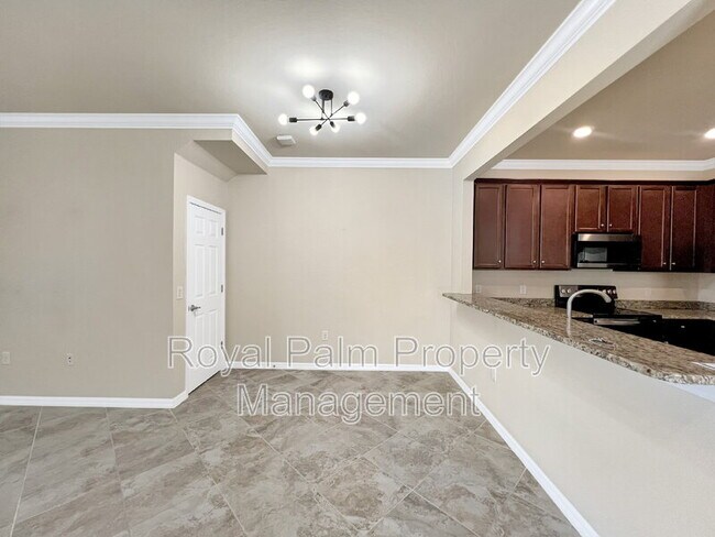 Building Photo - 8895 Via Isola Court