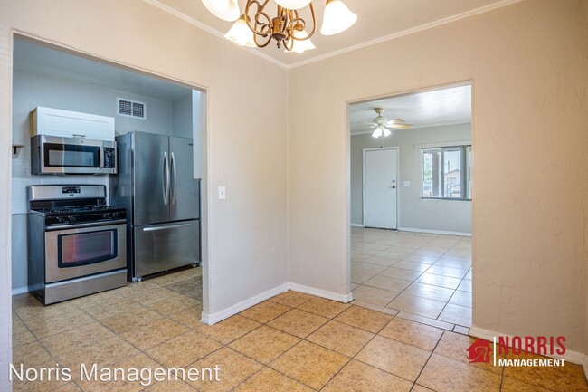 Building Photo - 2 br, 1 bath House - 516 N Roosevelt Ave