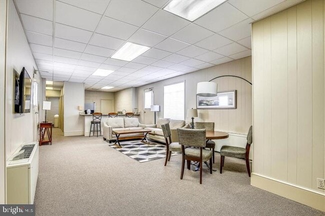 Building Photo - 4501 Arlington Blvd