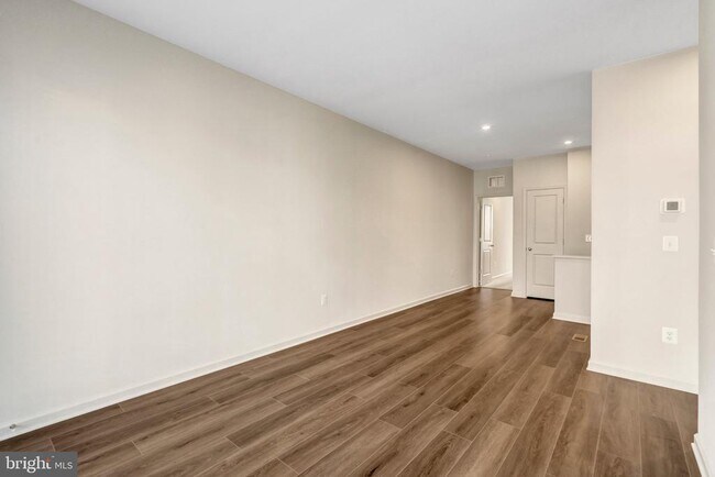 Building Photo - 2508 Neabsco Common Pl