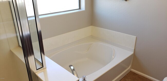 Building Photo - 44326 Caven Dr