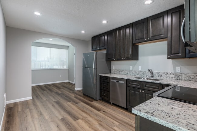 Building Photo - 2013 Columbia Blvd