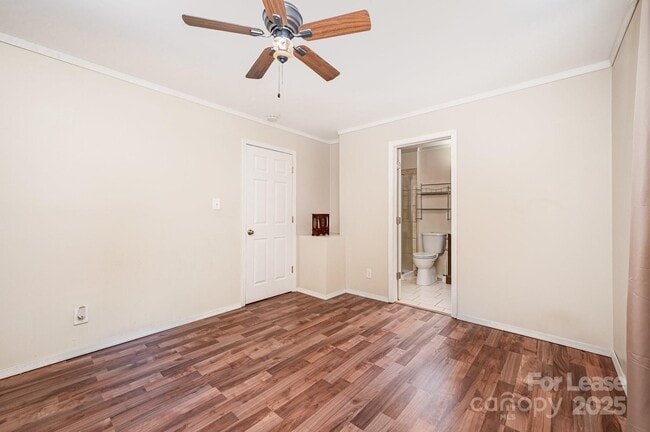 Building Photo - 6118 S Rocky River Rd