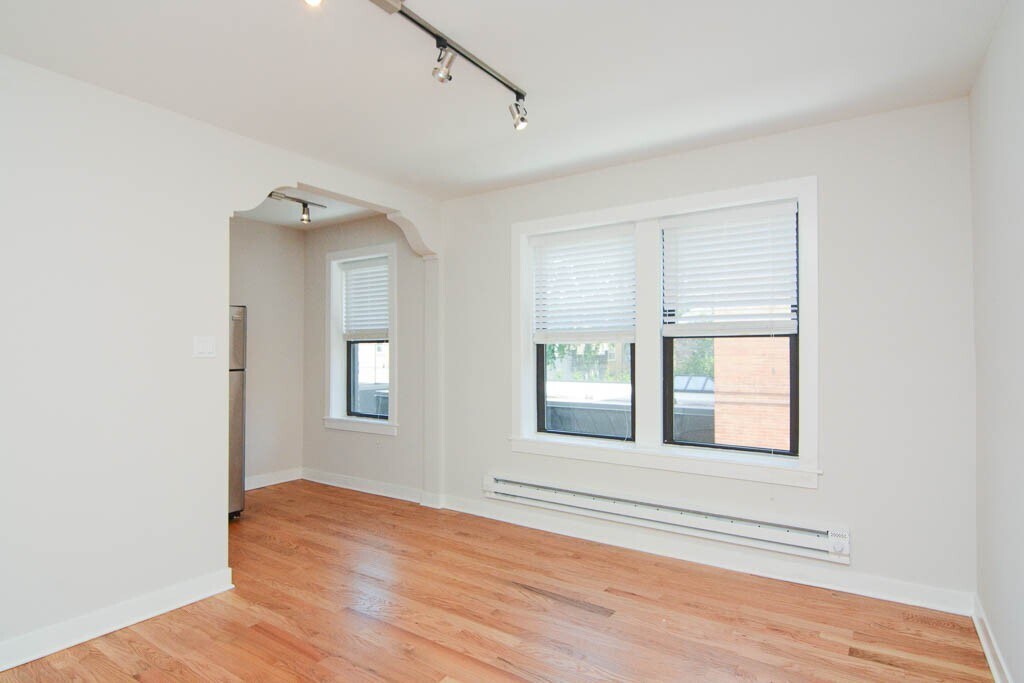 Building Photo - 2423 N Kedzie Blvd